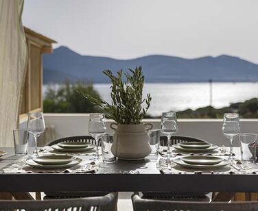 AVRA OUTDOOR AND POOL