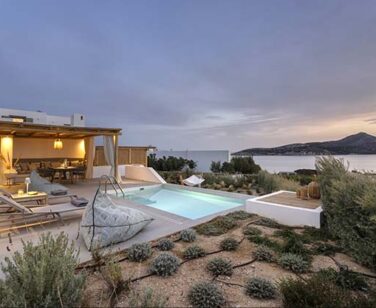 AVRA OUTDOOR AND POOL