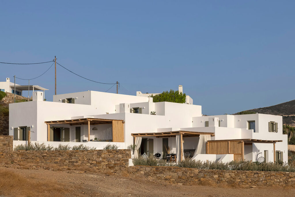 paralos houses